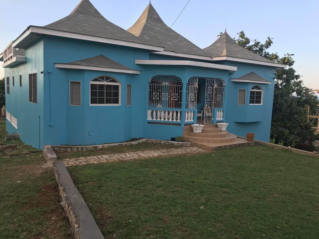 House for Sale at Duncans, Trelawny, Jamaica