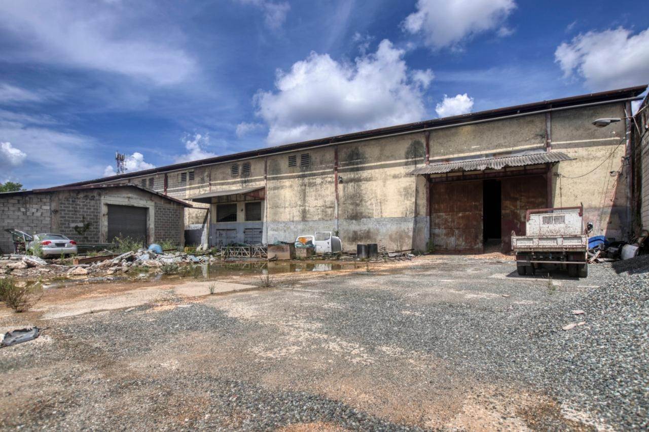 4. Commercial / Warehouse for Sale at Other Kingston and Saint Andrew, Kingston and Saint Andrew, Jamaica