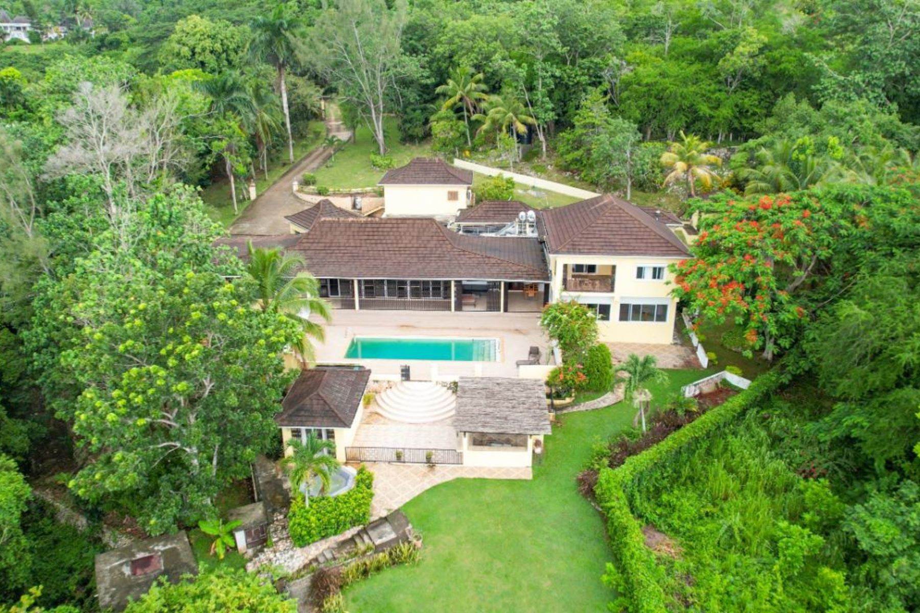 Apartments for Sale at Montego Bay, Saint James, Jamaica