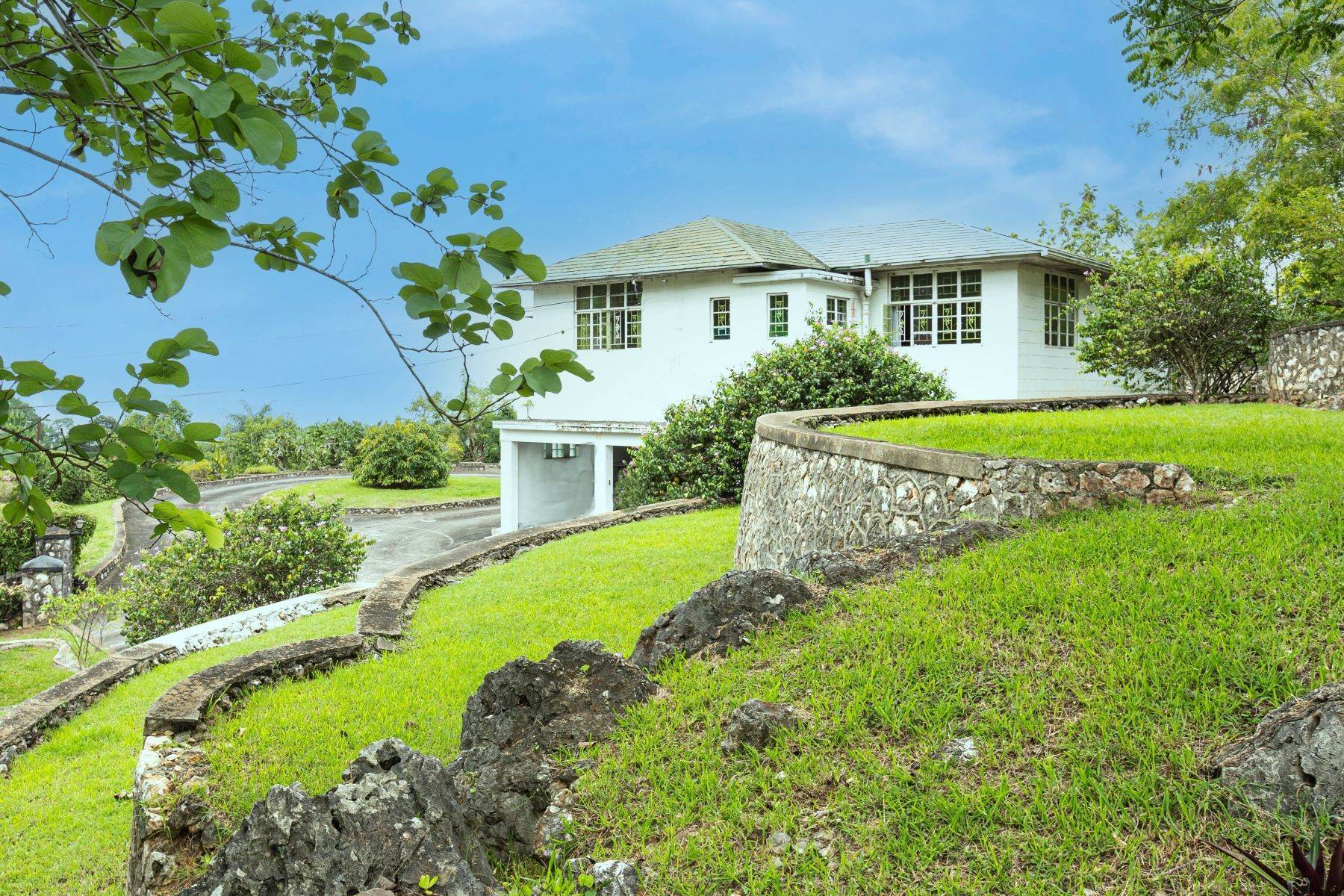Single Family Homes for Sale at Kingston, Kingston and Saint Andrew, Jamaica